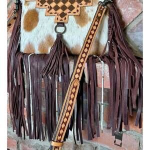 NEW WESTERN LINENS women's double take fringe crossbody bag in cowhide
